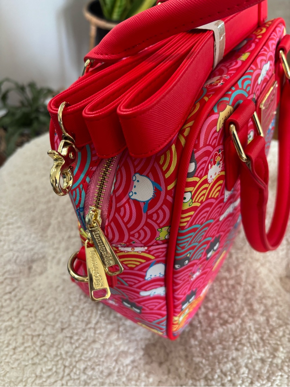 NWOT NEW  Sanrio loungefly 60th anniversary crossbody bag - Picture 5 of 6